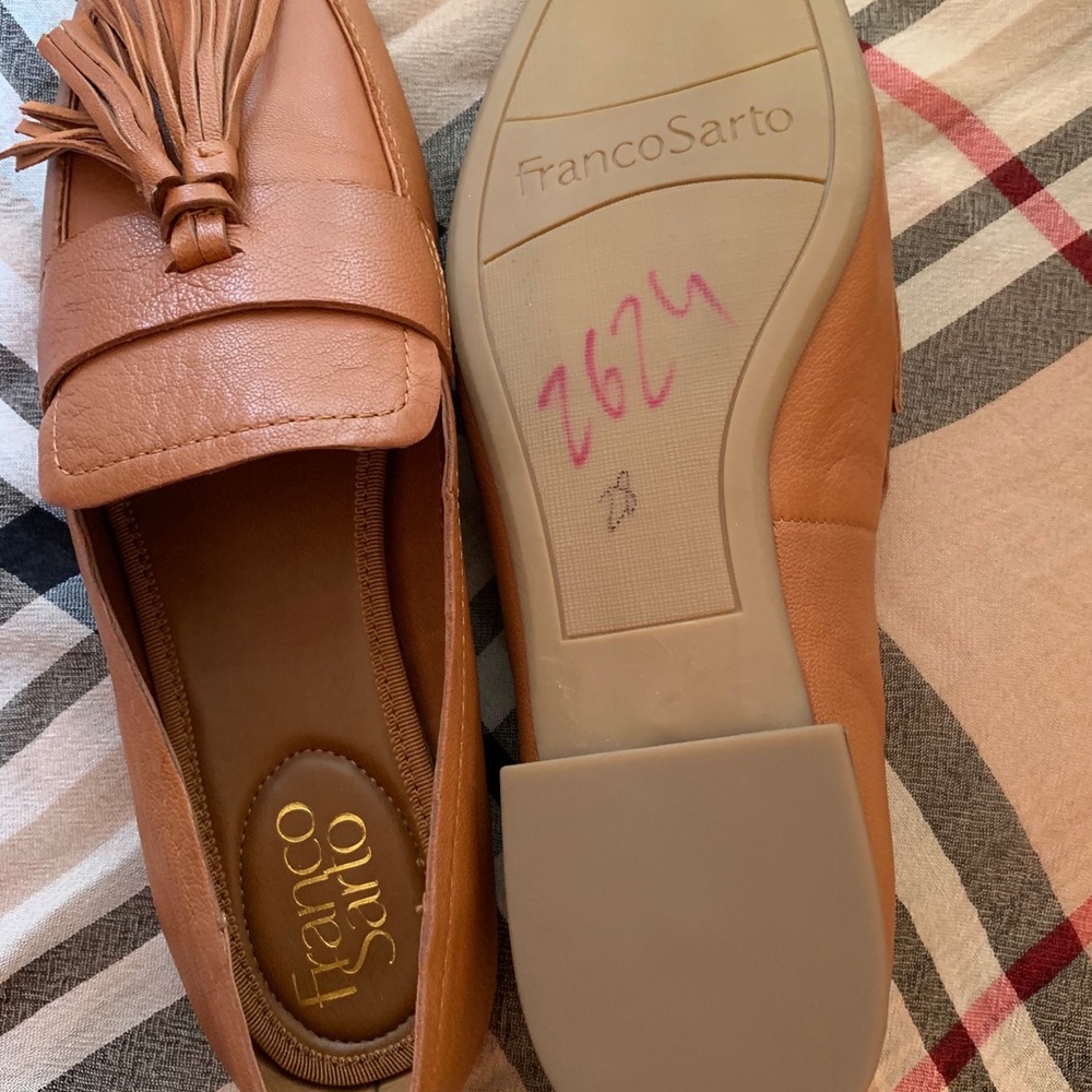 Shoes - Picture 4 of 4